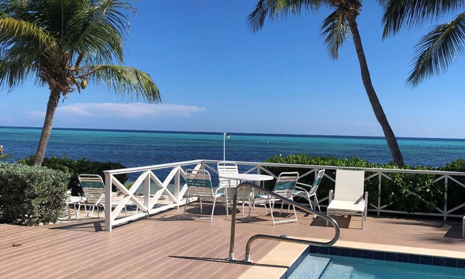 Blossom Village Hotel | Conch Club Cottage