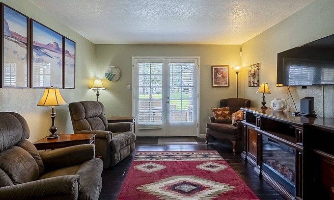 Las Colinas Horizontal Condo | Condo-2Bdrm/2Bath-Fully Equipped, Quiet Gated Community