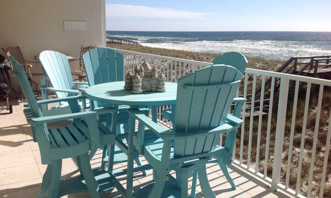 Navarre Beach Condo | Condo ∙ 4 bedrooms ∙ 10 guests