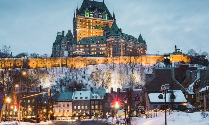 Saint-Sacrement Apartment | Condo 4 chambres Summ