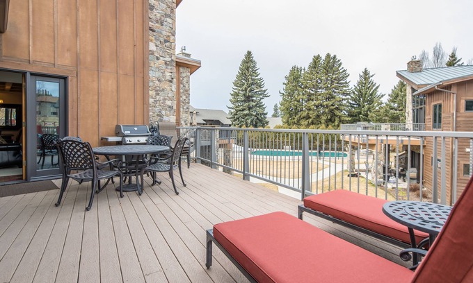 Bigfork Condo | Condo w/fireplace, private patio, A/C - One of a Kind Marina Cay Estates Condo