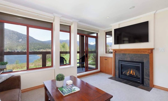 Nicklaus North Condo | Condo with Lake & Golf Course Views from Balcony