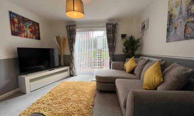 Telford House | Coney Green Way - close to PRH