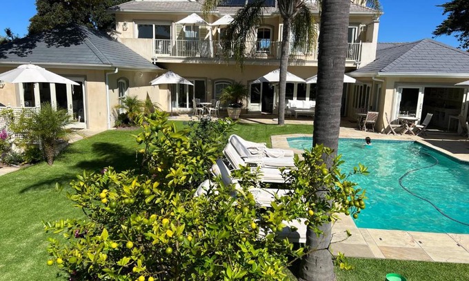 Alphen Cabin | Constantia Valley Lodge