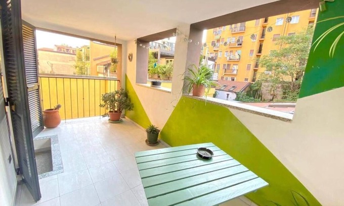 Lambrate Apartment | Conte Rosso House, with double terrace, a stone's throw from STation and Metro Lambrate