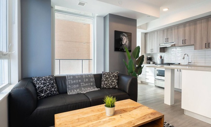 Civic Hospital - Experimental Farm - Central Park Apartment | Contemporary 2BR in Little Italy with Gym