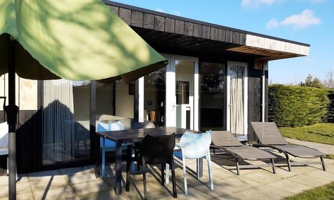 Sint Maartensvlotbrug House | Contemporary, completely renovated 5-person bungalow, furnished according to the latest trends near the beach, sea, woods and dunes. Free WiFi and pet welcome.