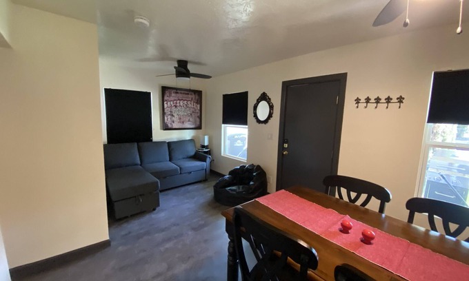 Deming Apartment | Contemporary Downtown Dream