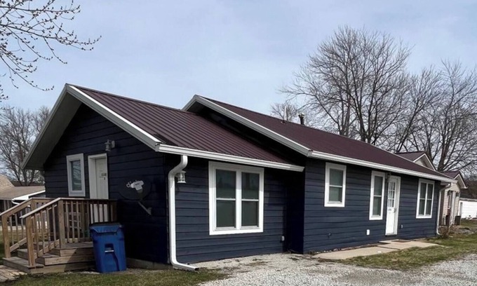 Unionville House | Contemporary Main Street House