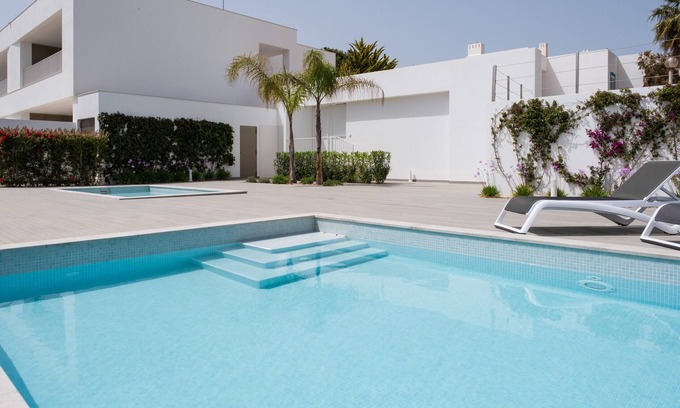 Lagos Apartment | Contemporary modern apartment [119]