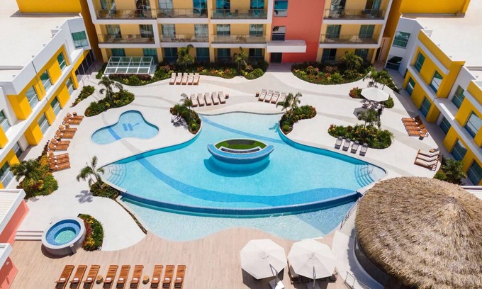 Otrobanda Hotel | Contemporary Room w/Relaxing Island View | Outdoor Pool & Free Parking