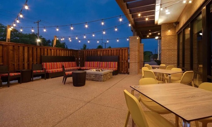 University House | Contemporary Suite w/Full Fridge & Outdoor Spaces