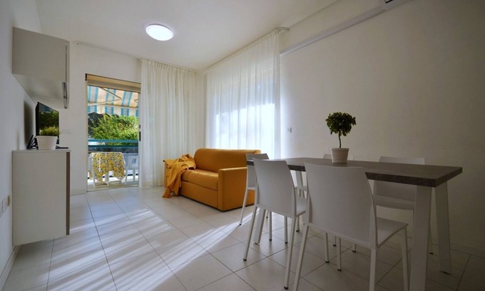 Bibione Pineda Apartment | Contemporary two room apartment for 4 people near the sea