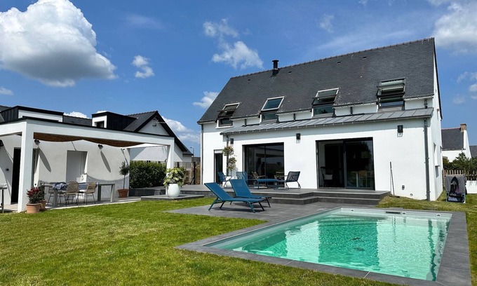 Plouhinec House | Contemporary villa with swimming pool, Ria d'Etel
