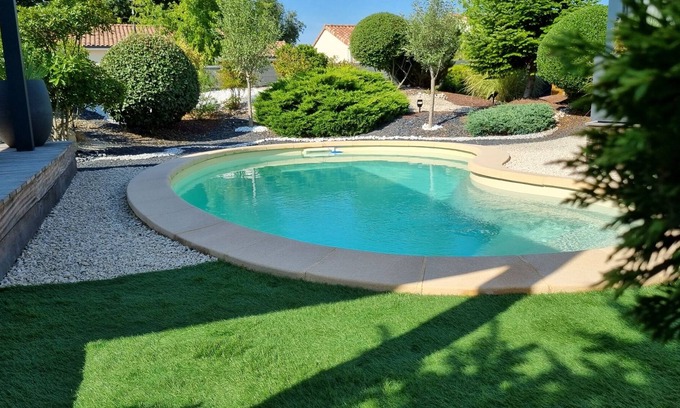 Gaillac House | Contemporary villa with swimming pool
