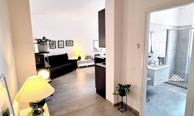 Lake Bracciano Apartment | Controluce Casa Vacanze con Parcheggio Gratuito