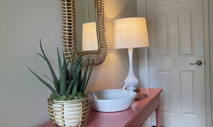 Wilmington House | Convenient to Beach, restaurants, shopping and much more!
