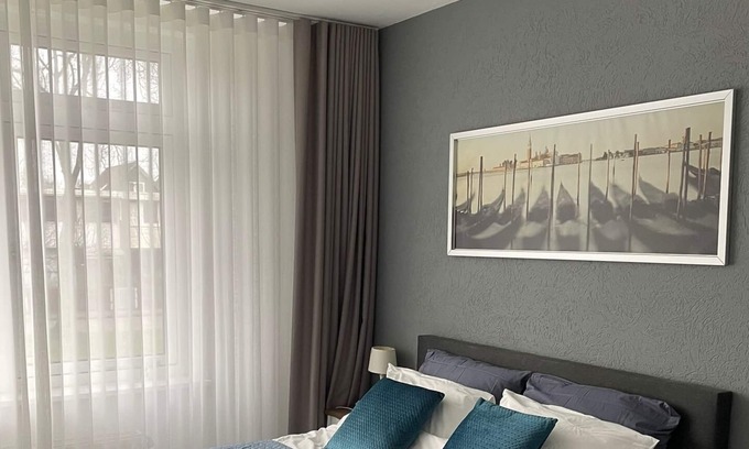 Badhoevedorp Apartment | Conveniently located quiet and spacious apartment
