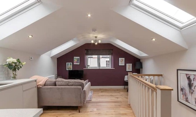 Whitley Bay House | Converted Detached Old Stable in Nice area