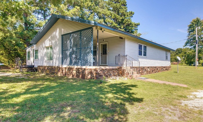 Cookson House | Cookson Vacation Rental w/Spacious Yard & Porch!