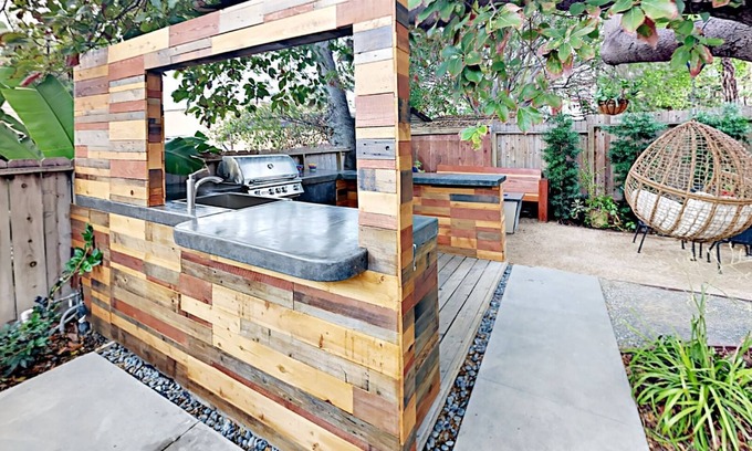 Golden Hill House | Cool New Remodel Near Coronado, NEW Jacuzzi, Fire Pit, BBQ, Walk to Downtown!