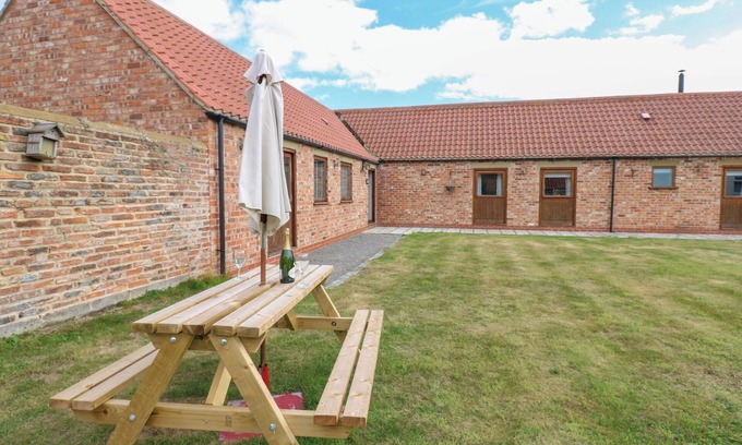 Potto Cottage | COOPER COTTAGE, pet friendly, character holiday cottage in Stokesley