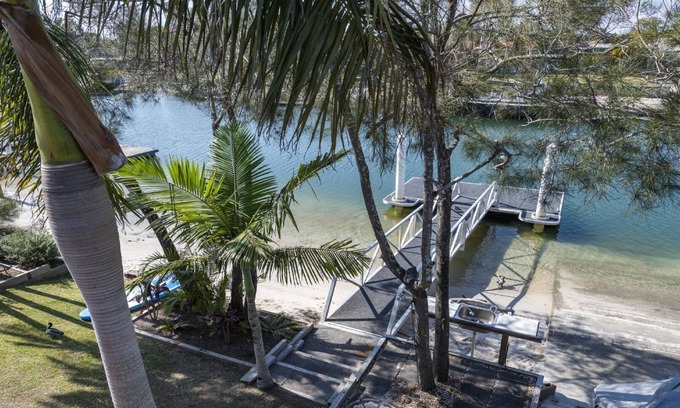 Yamba House | Copacabana House, TOP NOTCH