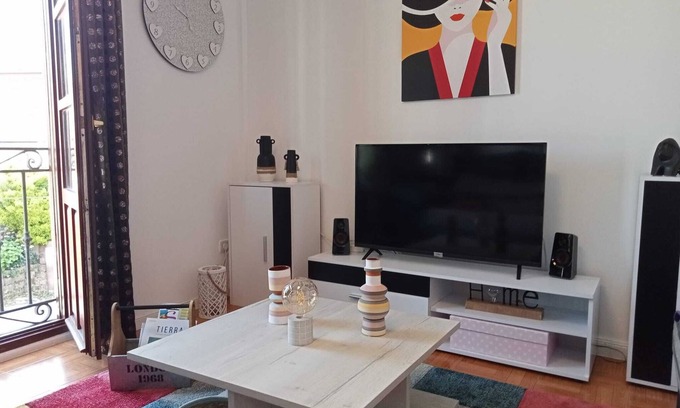 El Astillero Apartment | Coquetty Housing In Santander Bay