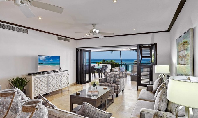Old Trees Bay Apartment | Coral Cove 4, Green Fields