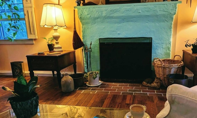Corea Apartment | Corea Harbor Maine's Black Duck Inn - Downeast/Acadia - Victorian-era - July-Oct
