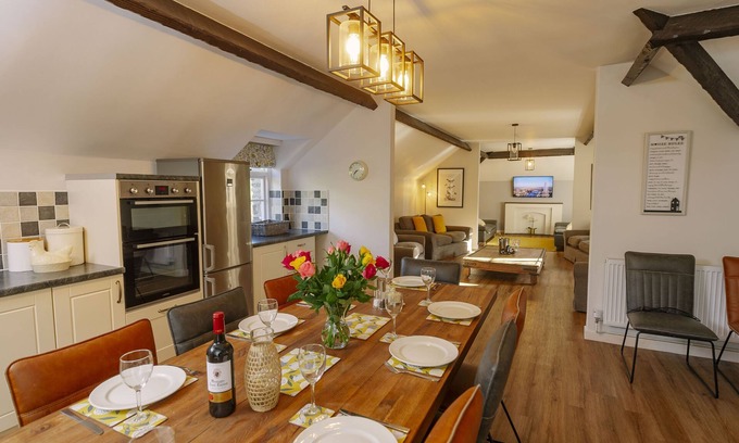 Tawstock Cottage | Corffe Cottages, Spacious country cottage, heated Indoor pool