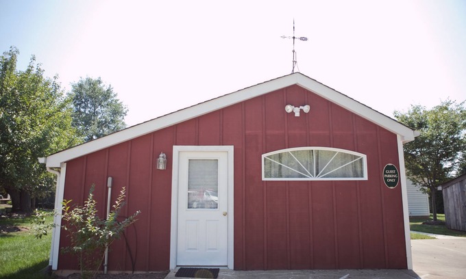 Spotsylvania Cottage | Corn Crib - Stevenson Ridge