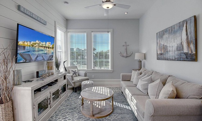 Cinnamon Shore Condo | Corner 1-Bedroom Condo w/Bonus Bunks+Easy Amenity Access@Cinnamon Shore
