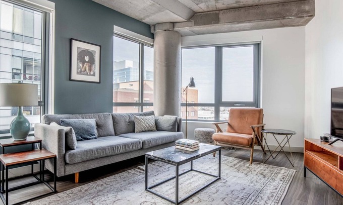 MIT Apartment | Corner Kendall Sq 1BR w/Office Nook, Gym near MIT by Blueground