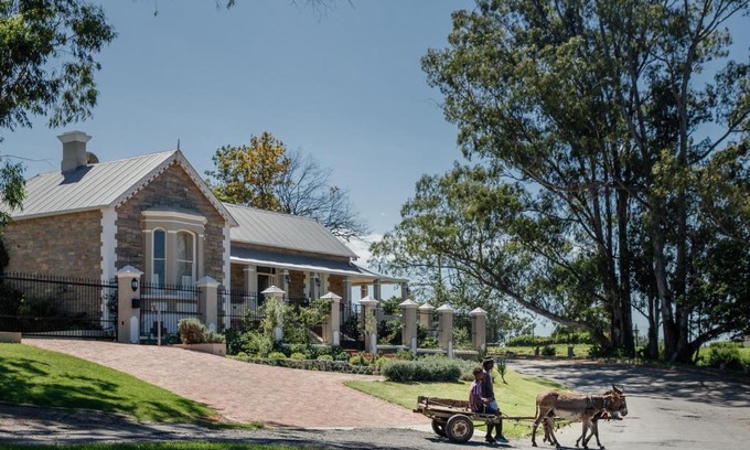 Grahamstown Bed & Breakfast | Cornerstone Manor