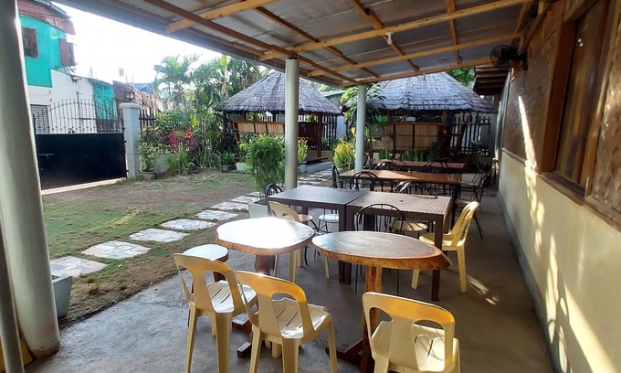 Coron Town Proper House | Coron Vista Lodge