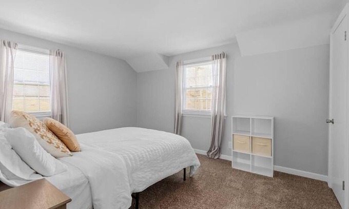 Munster Apartment | Corporate Home Near South Shore