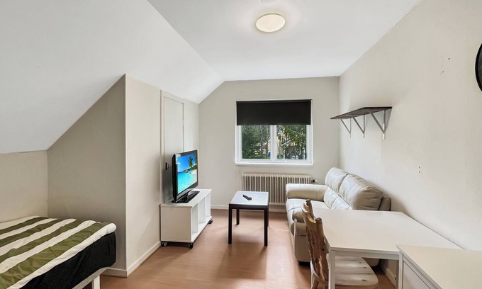 Bergdala Apartment | Corporate Housing - 4 Beds