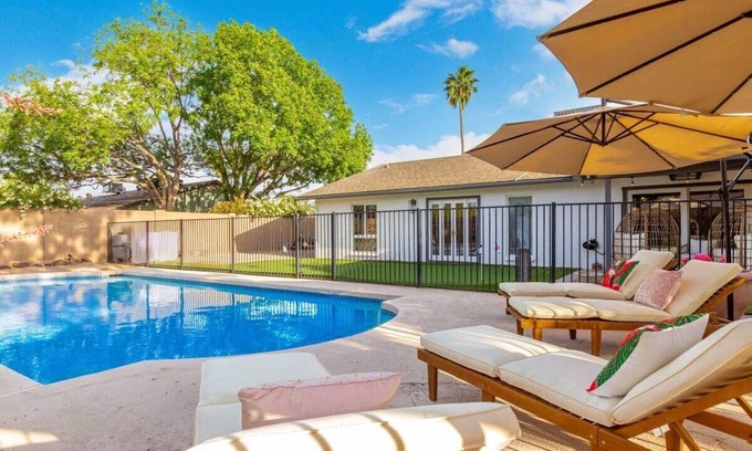 Avant House | Corrine Family Oasis|Pool|Putt Grn.|BigToy