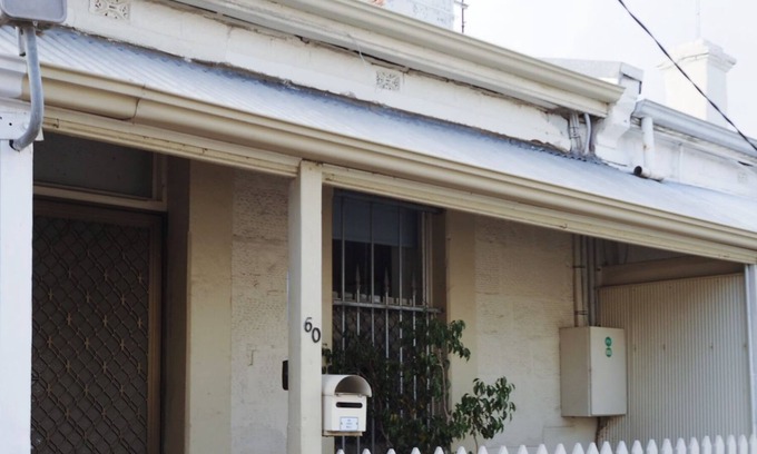 Adelaide Central Business District Cottage | Corry's Cottage - Harriett's cottage Accommodation