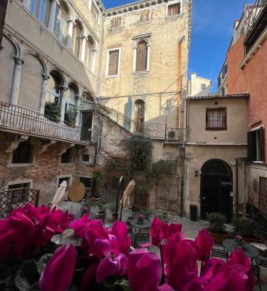 San Polo Bed & Breakfast | Corte del Doge di Rialto