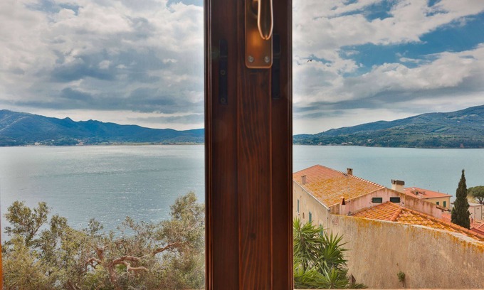 Portoferraio Old Town Apartment | Cosmopoli - La Stella