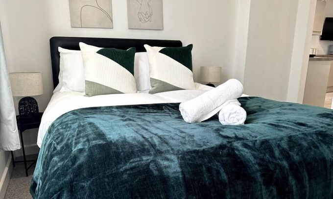 Canton Apartment | Cosy 1 Bedroom Apartment In Cardiff