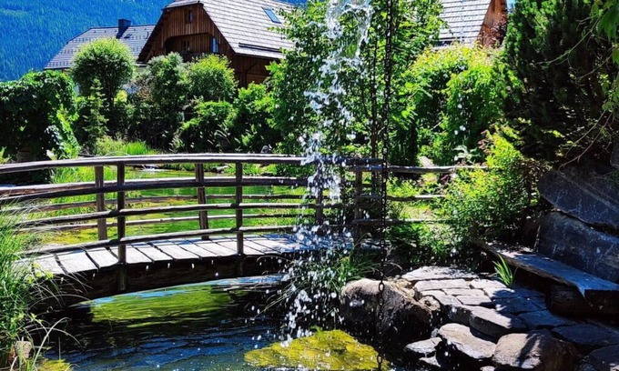 Sankt Michael im Lungau House | Cosy apartment in villa with WIFI, TV, terrace, pets allowed, panoramic view and parking