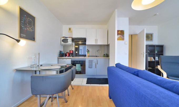 Lille-Moulins Apartment | Cosy apartment | 10min from the metro | Parking