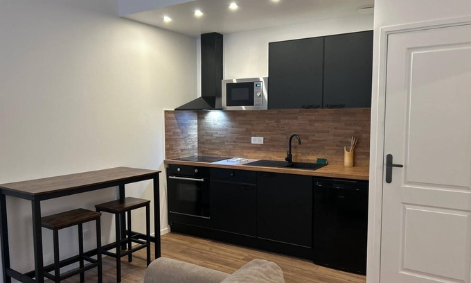 Faubourg Apartment | Cosy apartment F2 Nîmes écussons/hypercentre