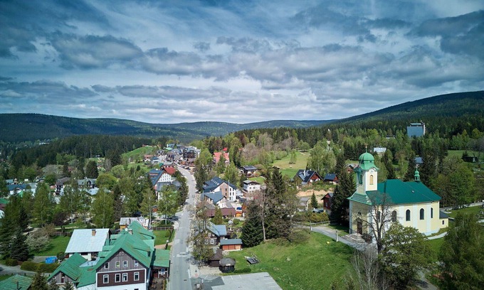 Harrachov Apartment | Cosy apartment for 3 people with WIFI, TV, balcony and panoramic view