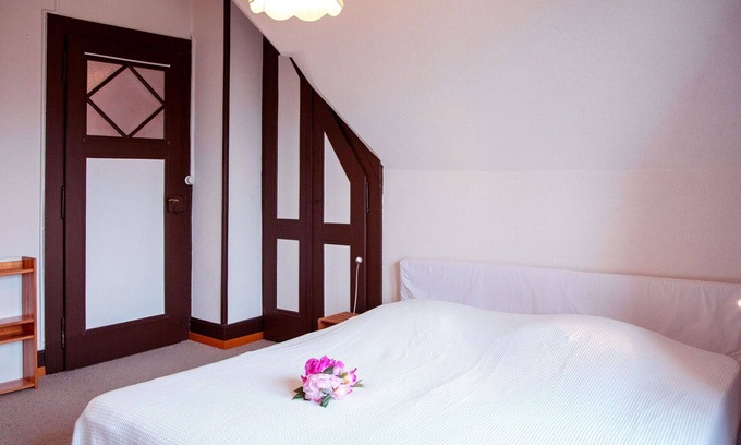 Villars-sur-Ollon Apartment | Cosy apartment for 4 guests with TV and balcony