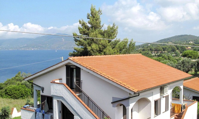 Morcone Apartment | Cosy apartment for 4 guests with WIFI, TV and patio
