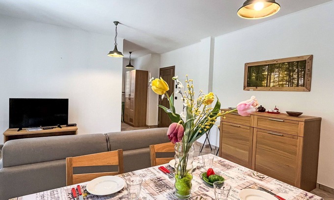 Savona Apartment | Cosy apartment for 4 people with WIFI, TV, patio, pets allowed, panoramic view and parking